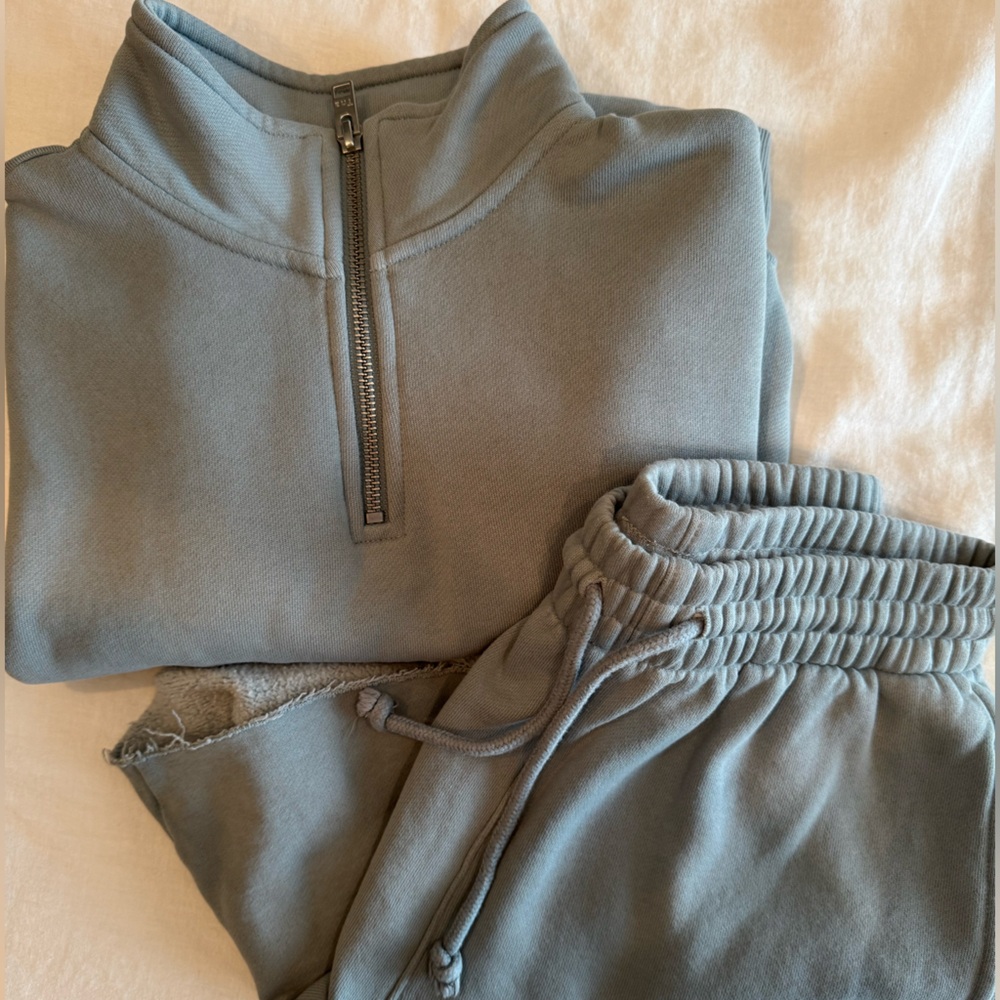 TNA Aritzia Matching Sweat Set